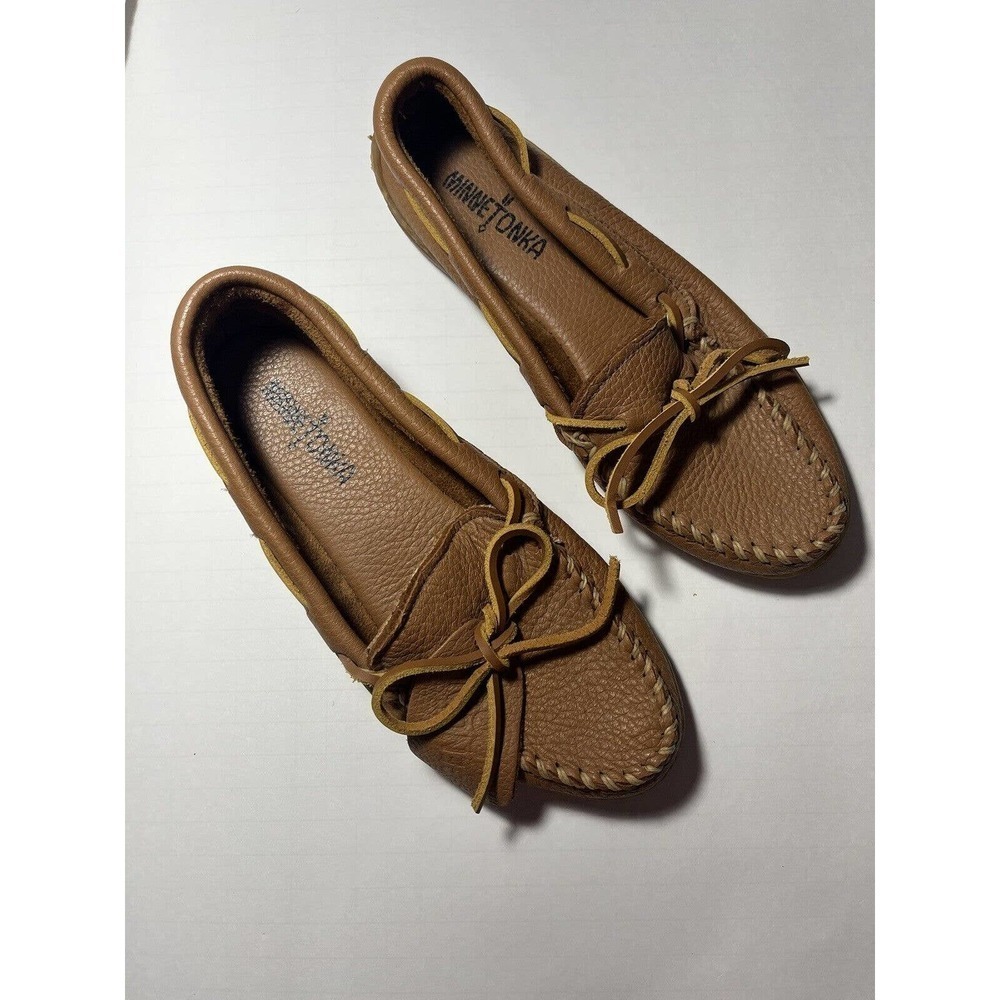 Minnetonka Moccasins Leather Slip On Comfy Shoes Size 8.5 Boho Brown